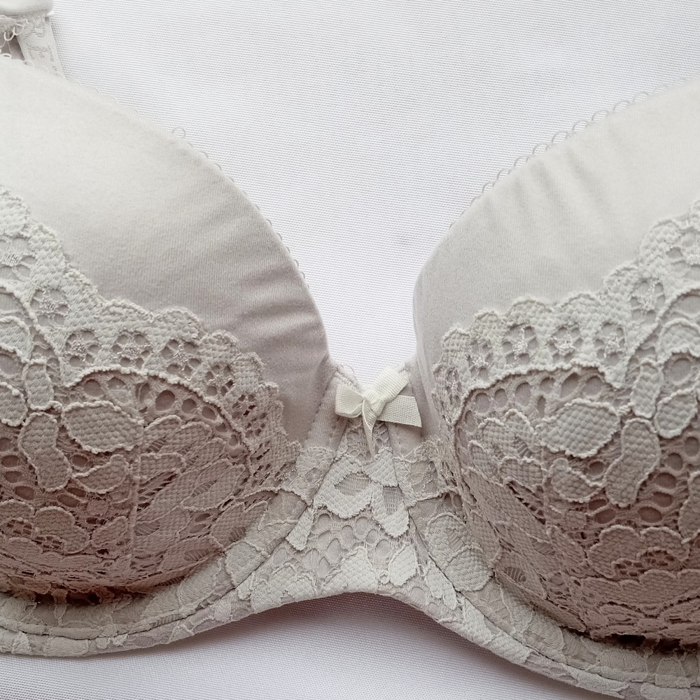 Body By Victoria VS Lightly Lined Demi Convertible White Floral Lace Multi Bra - Picture 10 of 15